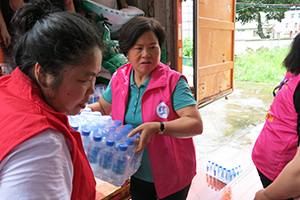 1586594291141682.jpg 劉副董事長參與連平陂頭受災(zāi)人員慰問.jpg